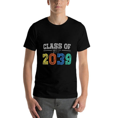 Class of 2039 Grow With Me First Day of School Graduation  Graphic-printed T-Shirt