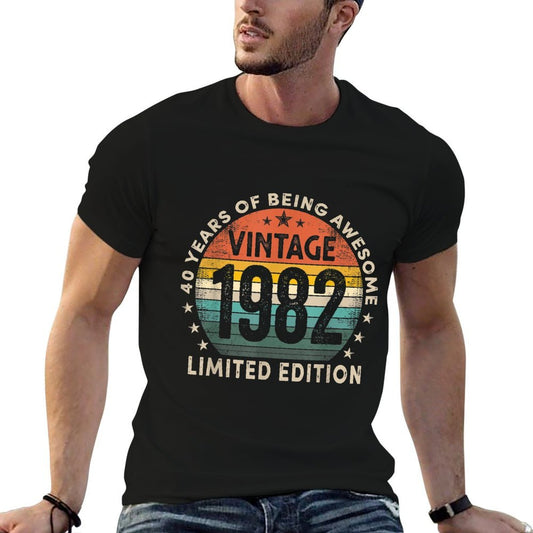 40 Year Old Vintage 1982 Limited Edition 40th Birthday  Graphic-printed T-Shirt