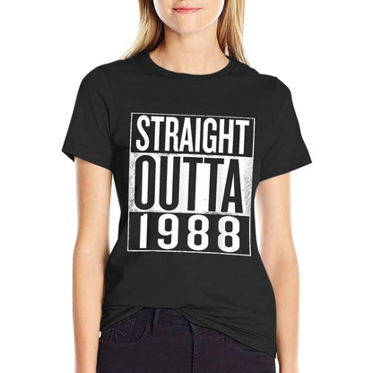 STRAIGHT OUTTA 1988 30th Birthday  Trendy Pattern T-Shirt