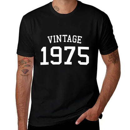 Vintage 1975, 50 Years Old For Men And Women 50th Birthday  Lightweight T-Shirt