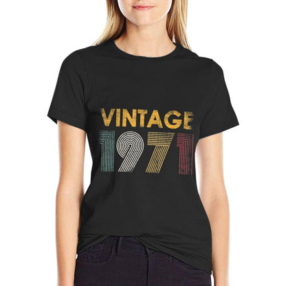 Retro Vintage 1971 50th Birthday for Men Women 50 Years Old  Graphic-printed T-Shirt