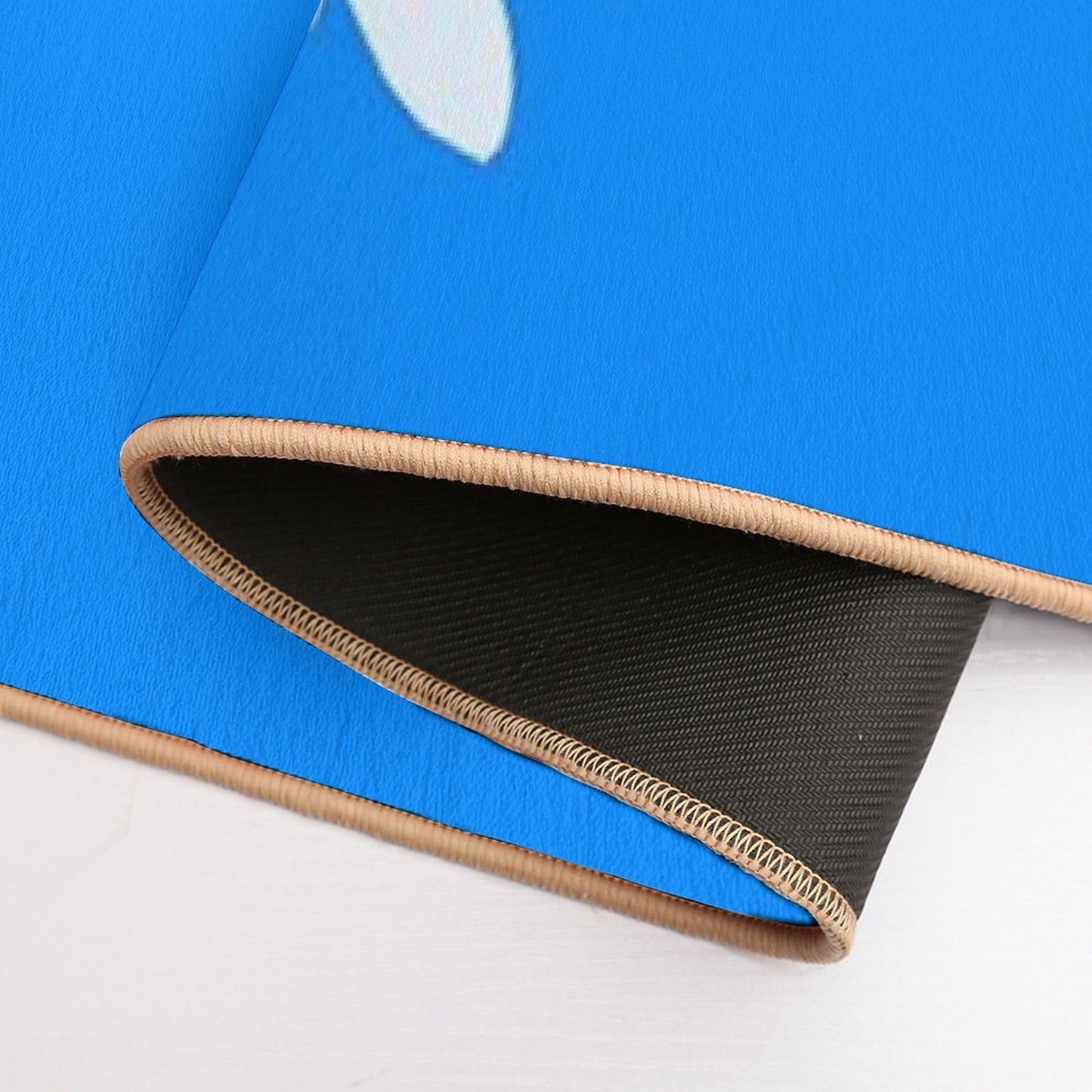 Hand-painted Daisy Blossom - Botanical Illustration Bellis Perennis  Slip-Resistant Bath Mat