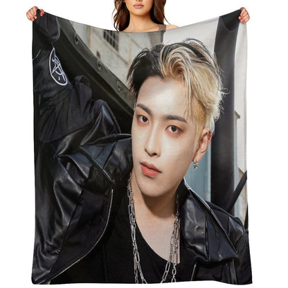 ATEEZ HONGJOONG THE WORLD EP.1  MOVEMENT GUERRILLA Compact Throw Blanket