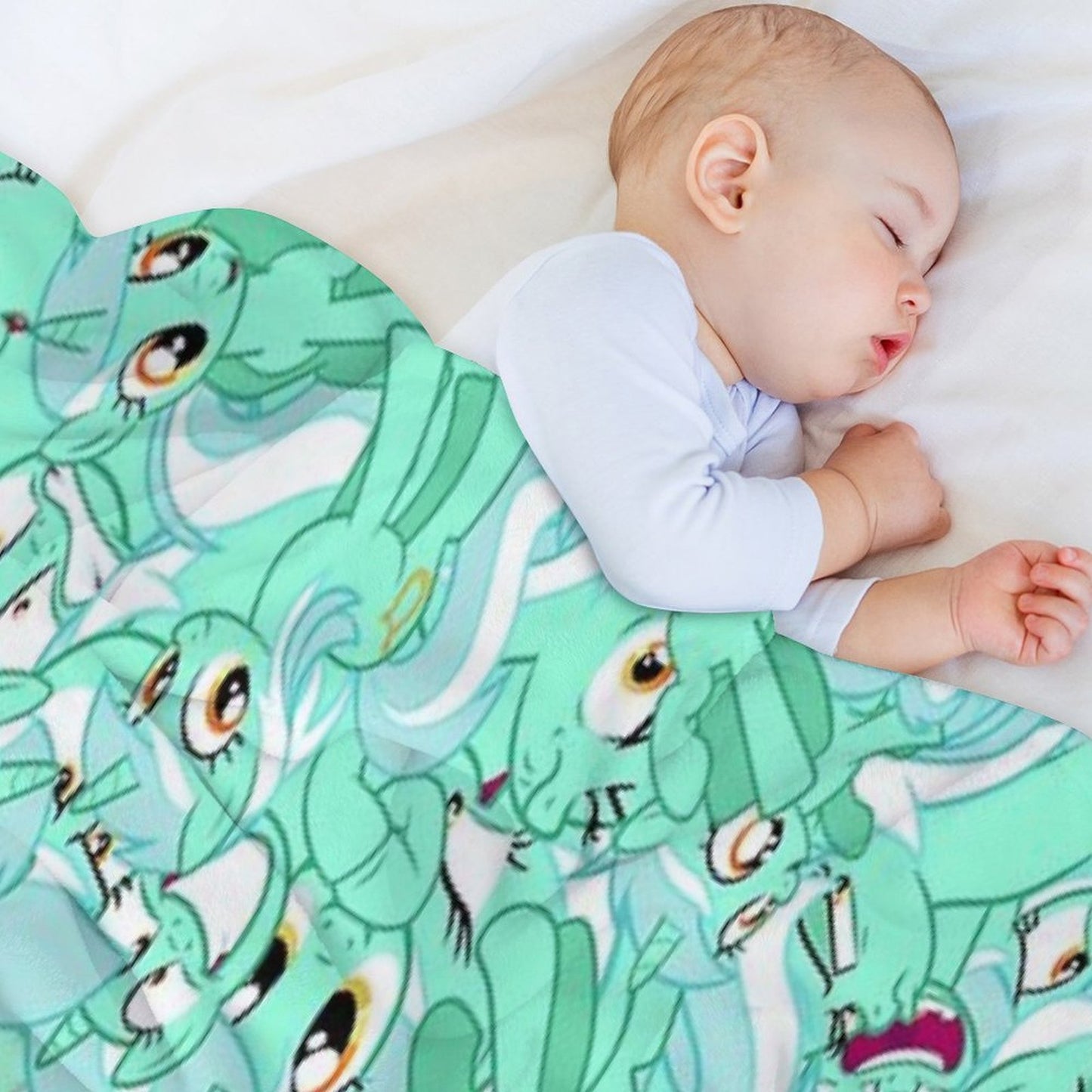 Lyra Mess Travel-friendly Throw Blanket