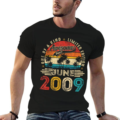 Awesome Since June 2009 Vintage Boys Girls Kid 16th Birthday  Rolled Sleeves T-Shirt