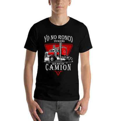 Yo No Ronco Yo Sueno Que Soy Un Camion Latin Dad Spanish  Trendy Pattern T-Shirt