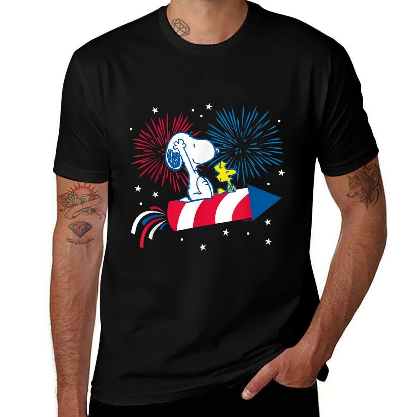 Peanuts - Snoopy And Woodstock July 4th Fireworks  Vintage-inspired T-Shirt