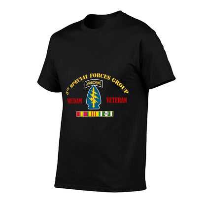 5th Special Forces Group Vietnam Veteran Military Papa Xmas  Wrinkle-resistant T-Shirt