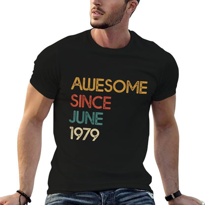 Awesome Since June 1979 - Vintage 40th Birthday Gift  Trendy Pattern T-Shirt