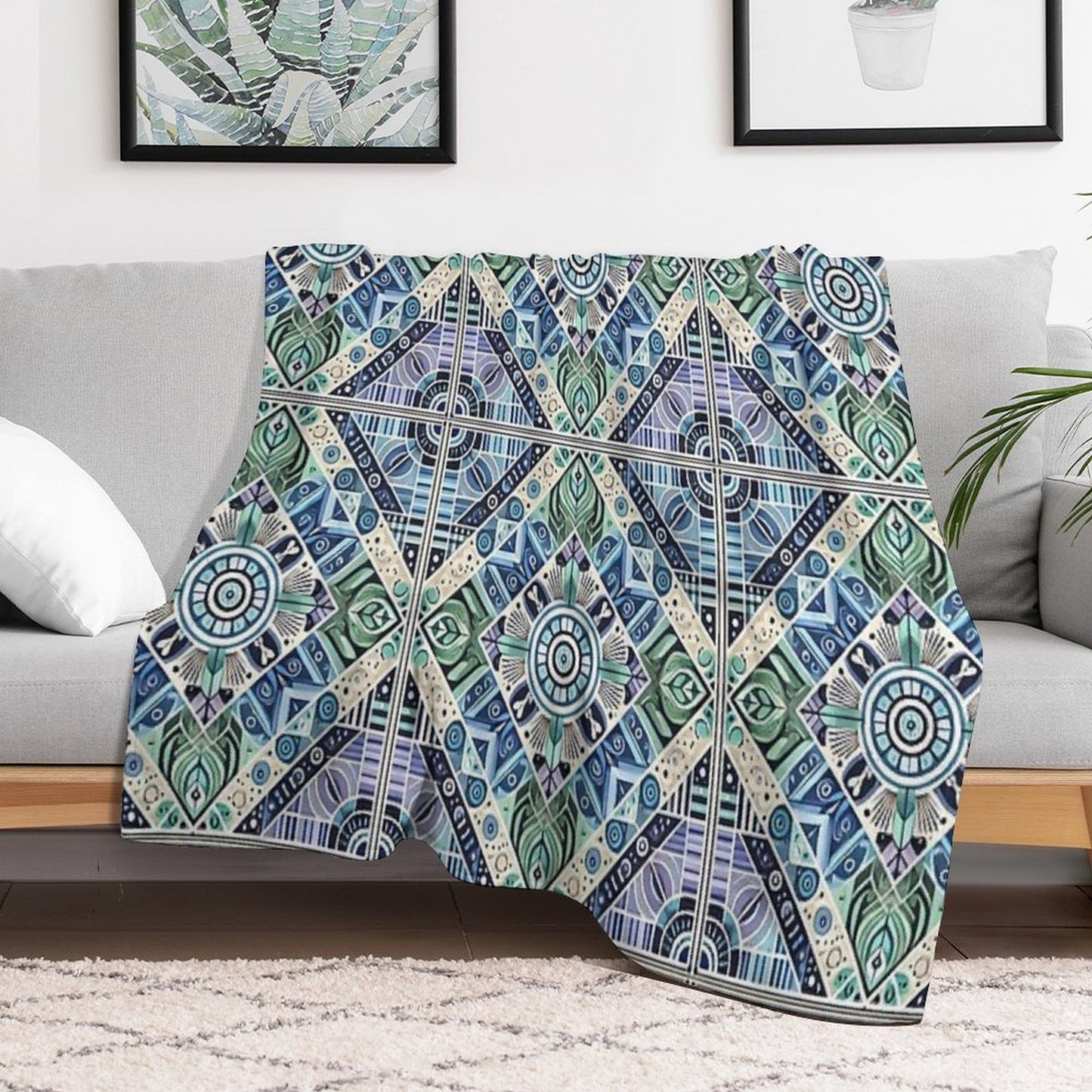Symmetrical Style Gift-ready Throw Blanket