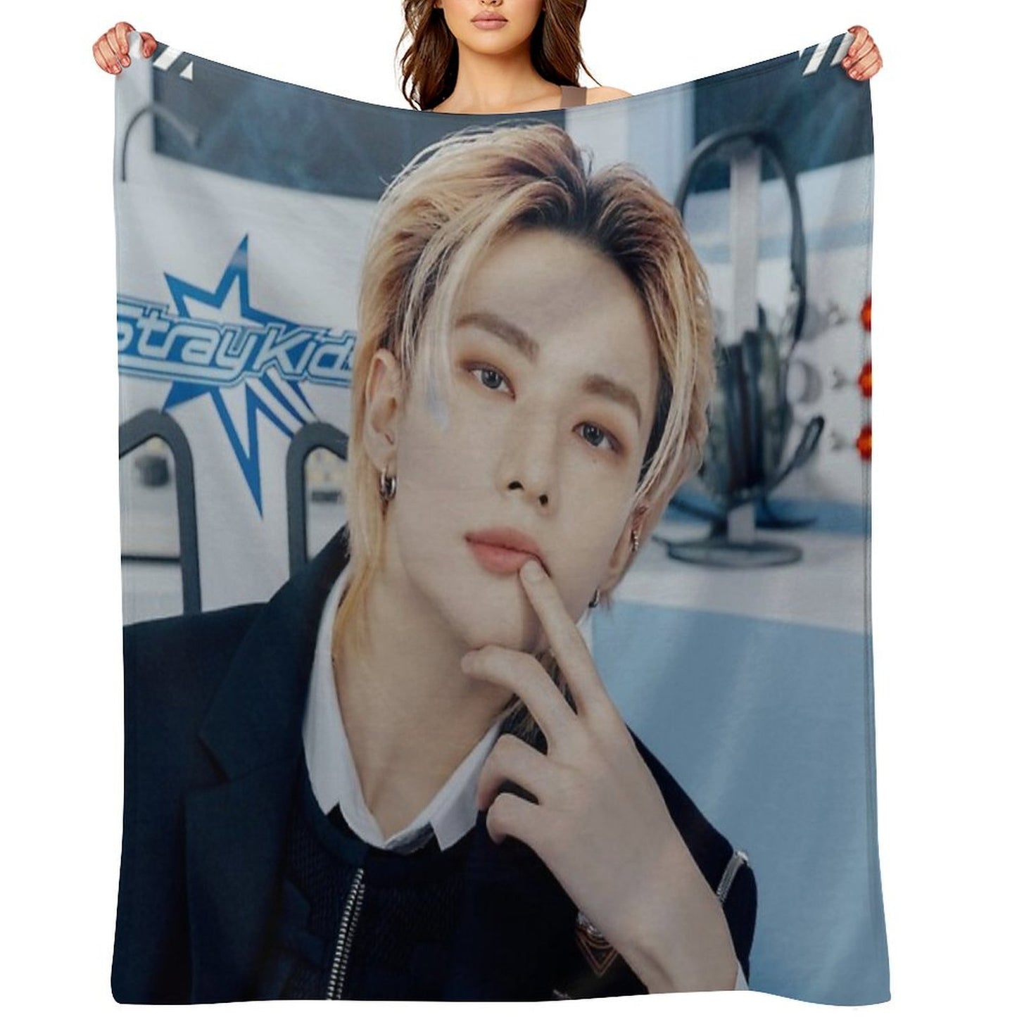 STRAY KIDS HYUNJIN Velvety-soft Throw Blanket