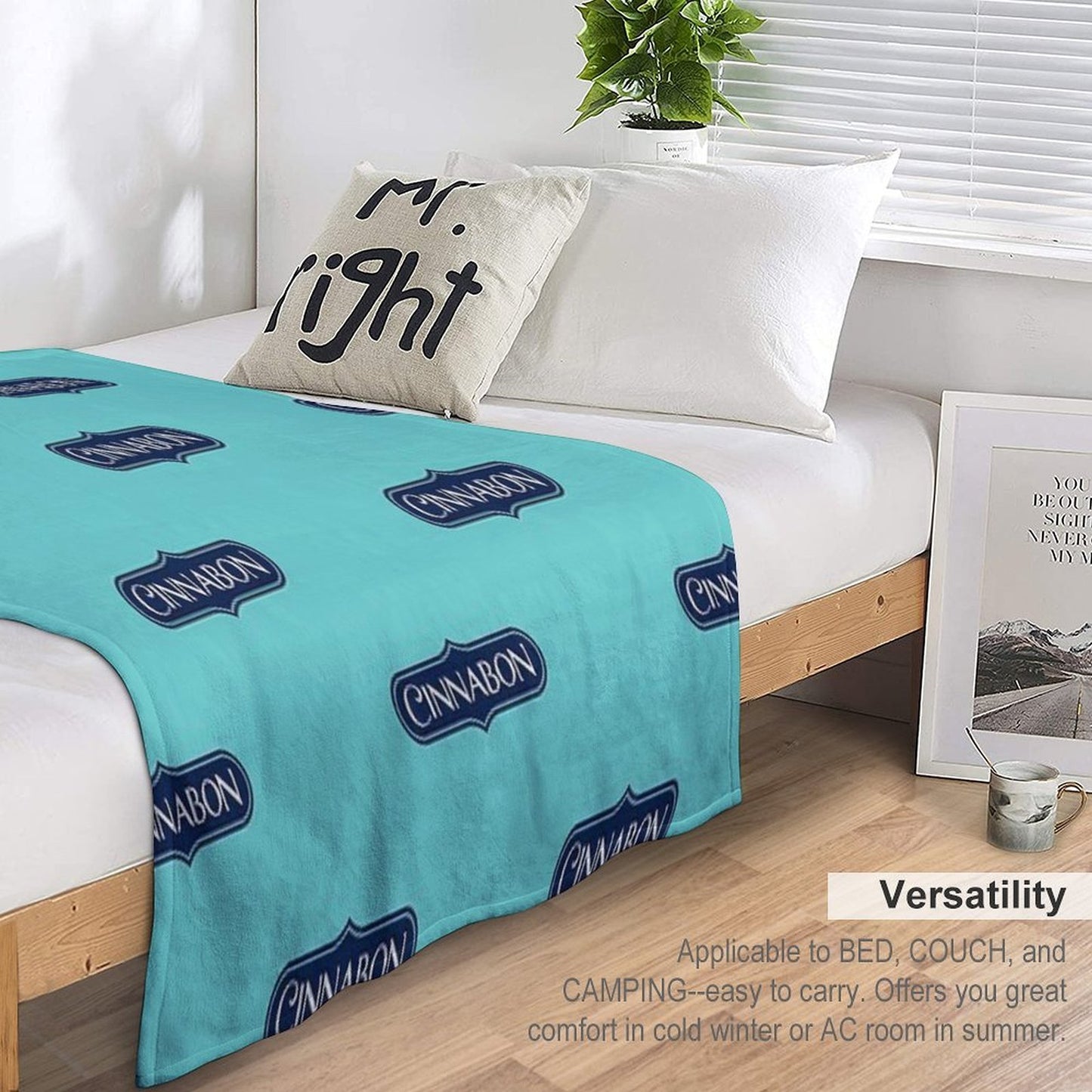 Cinnabon Resto Lightweight Throw Blanket