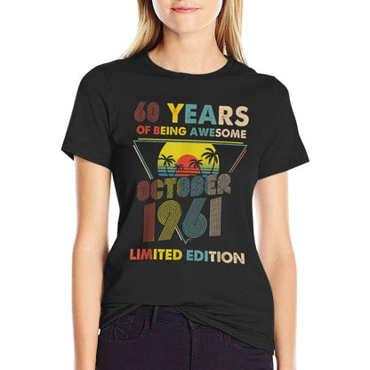 October 1961 Vintage Retro 60 Years 60th Birthday Gift  Lightweight T-Shirt