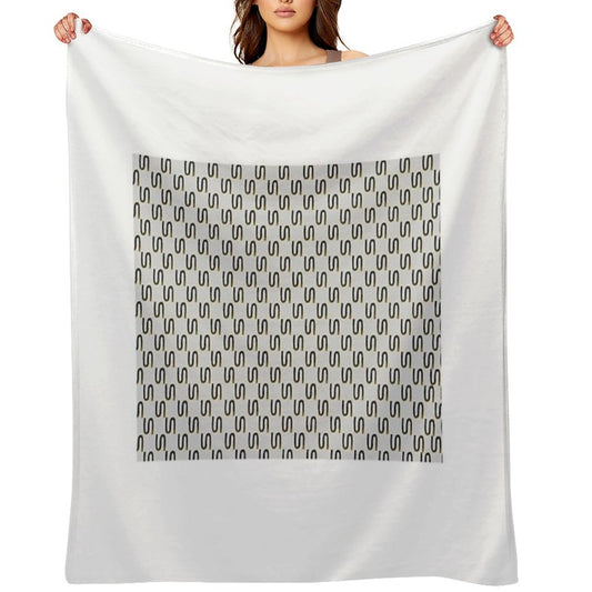 Inverted S Pattern Shrink-resistant Throw Blanket