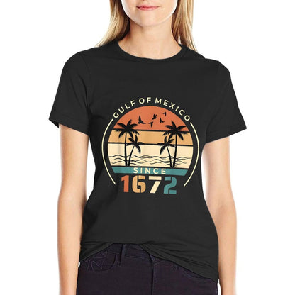 Gulf of Mexico Since 1672 Retro Vintage Beach  Oversized Silhouette T-Shirt