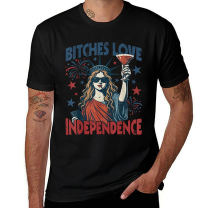 Bitches Love Freedom Funny 4th July  Tagless Design T-Shirt
