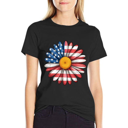 Floral Daisy American USA 4th of July Patriotic Women  Slim-fit Cut T-Shirt