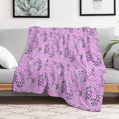 Wildflower Field - Minimalist Floral Pattern Gift-ready Throw Blanket
