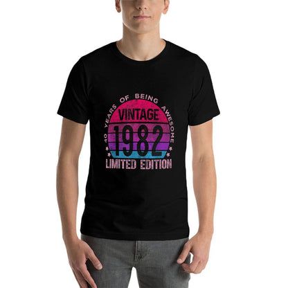40 Year Old Gifts Vintage 1982 Limited Edition 40th Birthday  Trendy Pattern T-Shirt