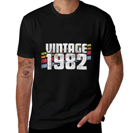 Vintage 1982 40th Birthday Gift Men Women 40 Years Old  Easy-care T-Shirt