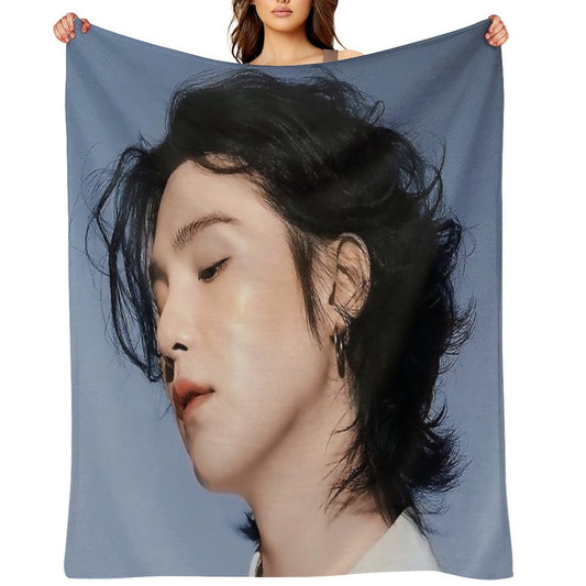 Min Yoongi Gift-ready Throw Blanket
