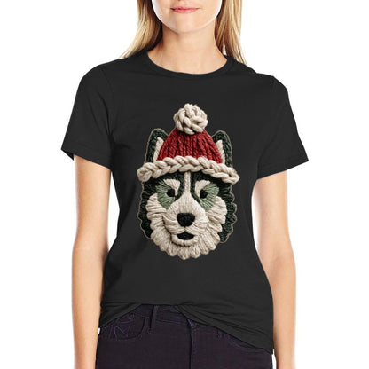 Cute Christmas Husky Dog with Santa Hat Winter Aesthetic  Versatile T-Shirt