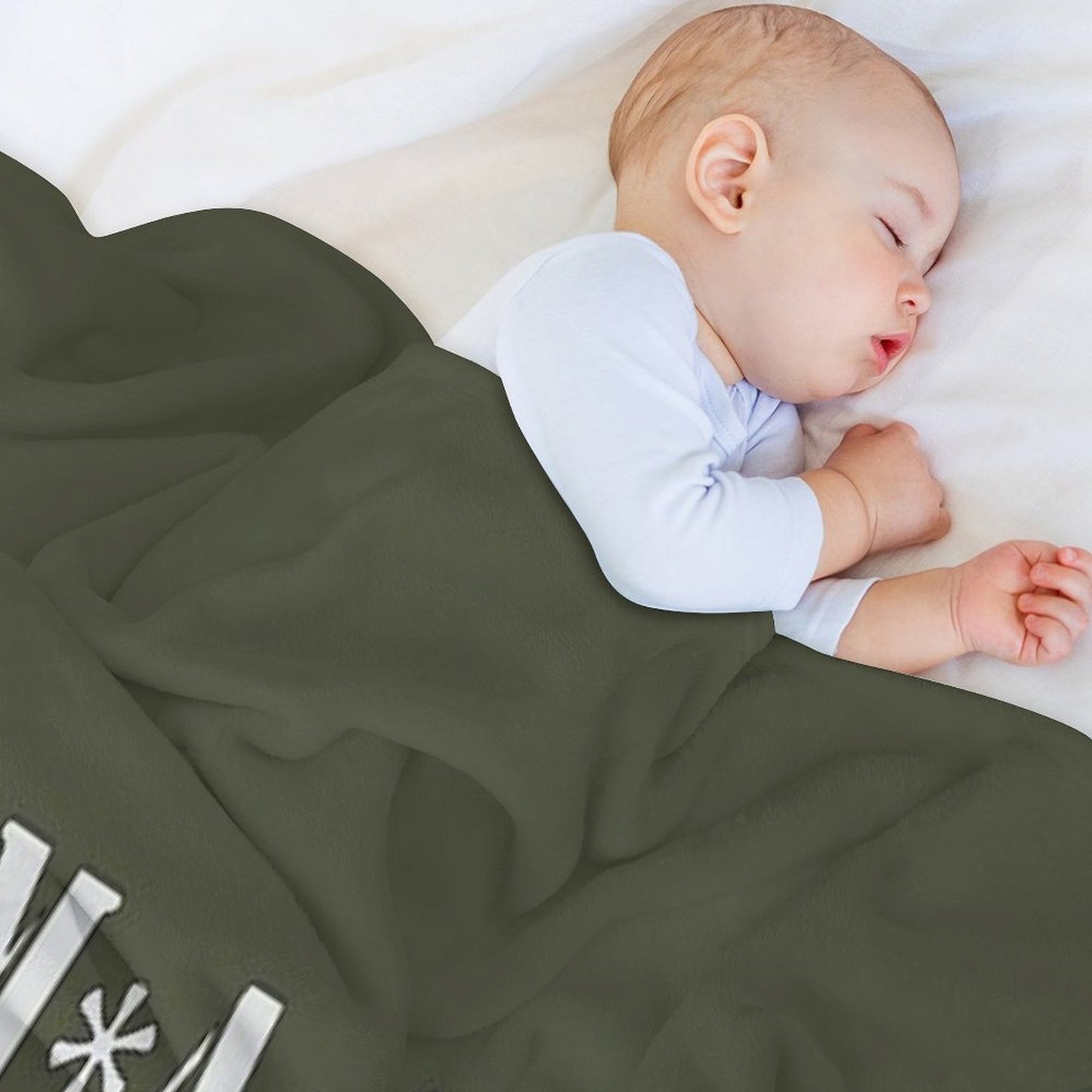 MASH Lightweight Throw Blanket