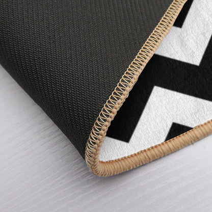 Black And White ZIG-ZAG  Easy To Clean Bath Mat