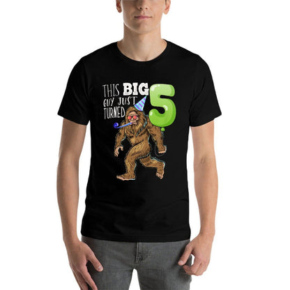 Kids Bigfoot 5th Birthday Kids Bigfoot Birthday Gift Boys  Trendy Pattern T-Shirt