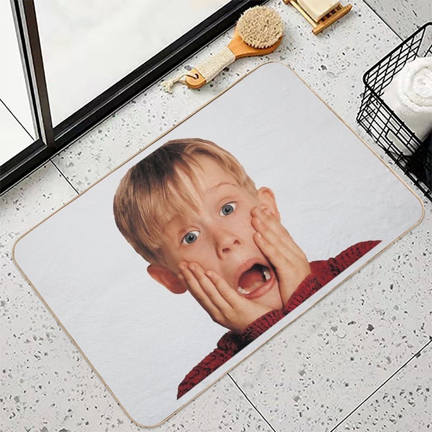 Kevin McCallister Shocked Face (Mask, Accessories Etc.)  Odorless Bath Mat