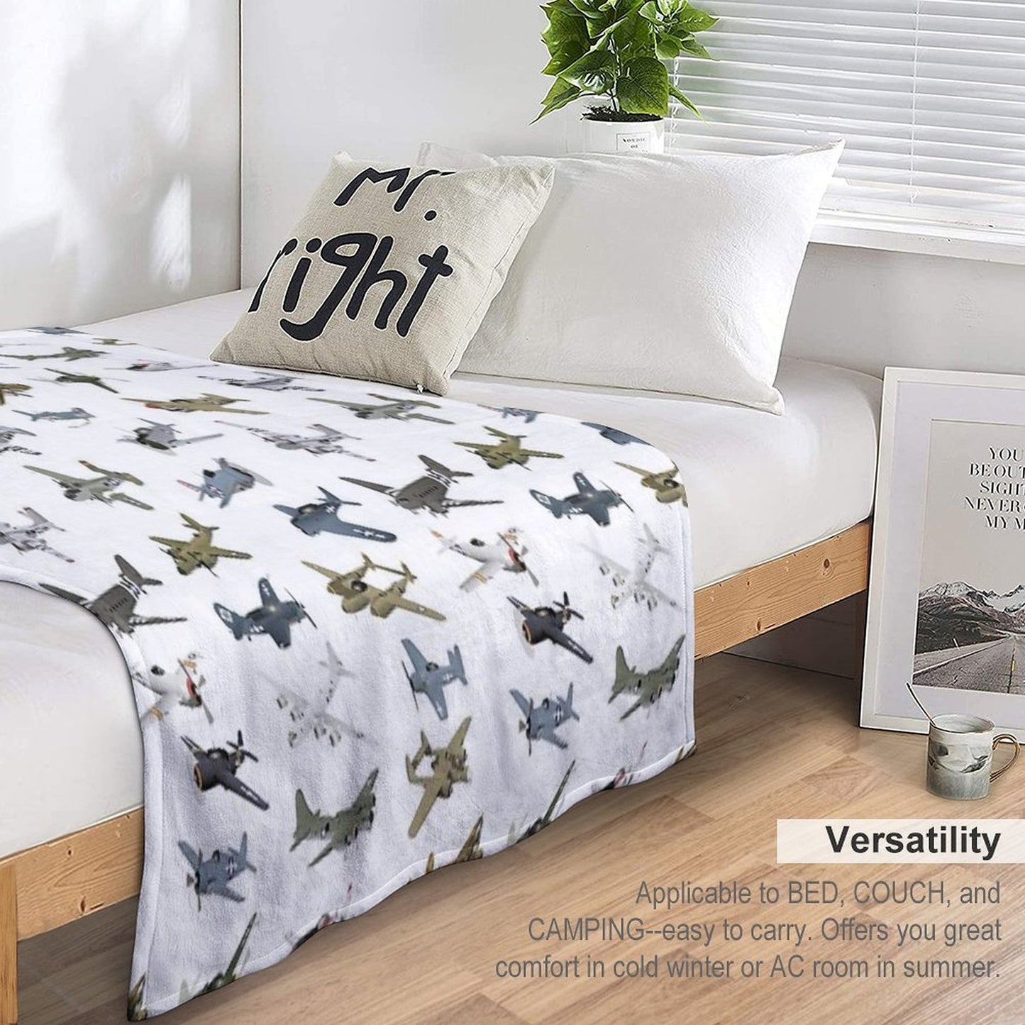 Various American WW2 Airplanes Wrinkle-free Throw Blanket