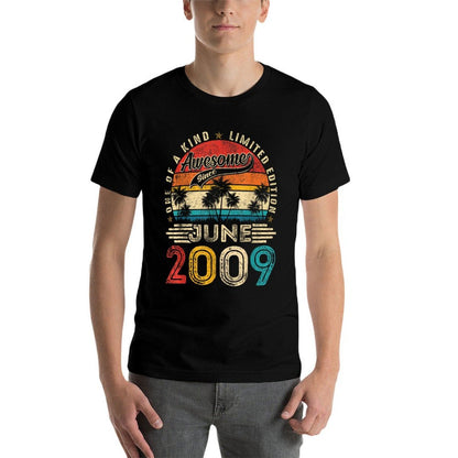 Awesome Since June 2009 Vintage Boys Girls Kid 16th Birthday  Rolled Sleeves T-Shirt