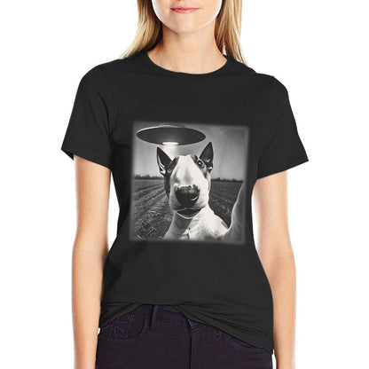 Vintage English Bull Terrier UFO Alien Selfie Dog Mom Dad Men Women Kids  Odor-resistant T-Shirt