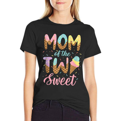 Mom of The Two Sweet Birthday Girl Ice Cream Lovers 2nd  Classic T-Shirt