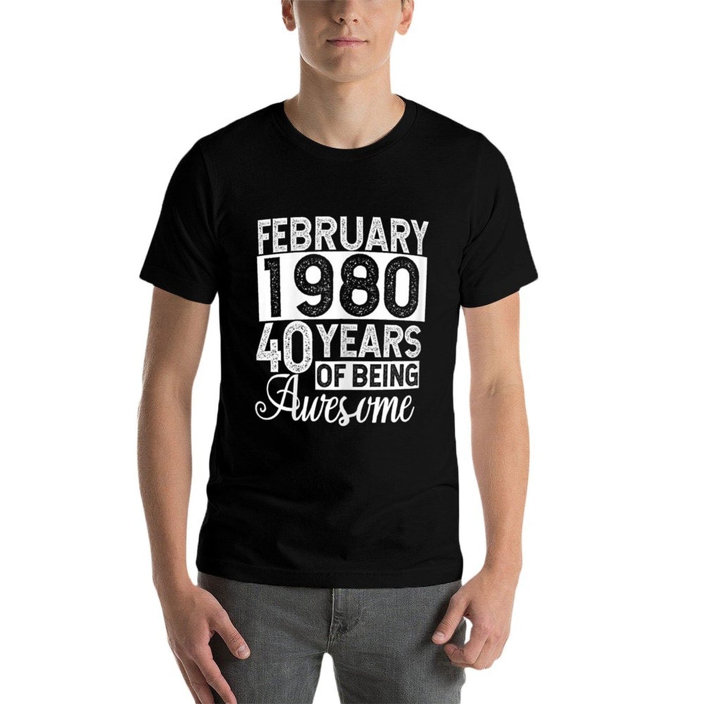 Womens February 1980 40 Years 40th Birthday Gifts for Women  Rolled Sleeves T-Shirt