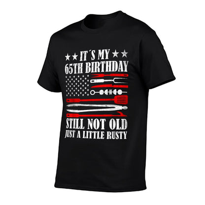 Retro Turning 65 Years Old Vintage US Men's 65th Birthday  Wrinkle-resistant T-Shirt