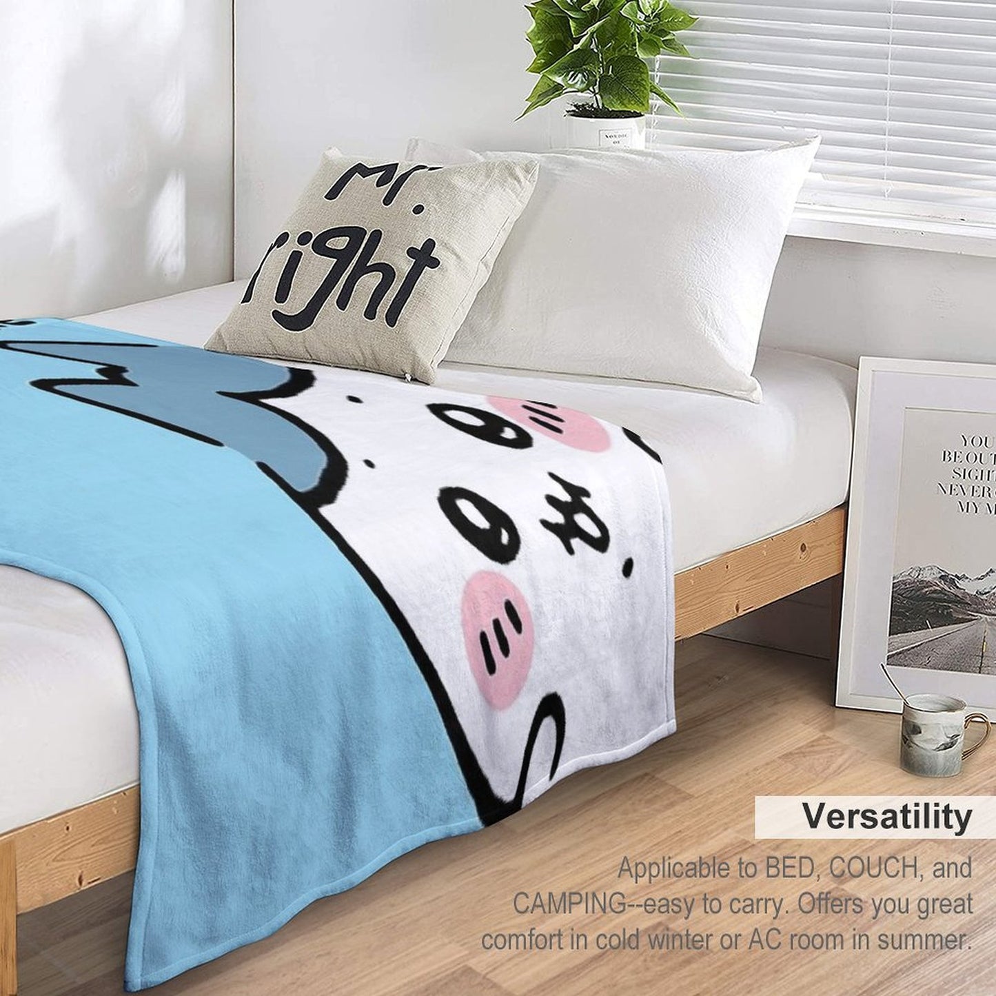 Peek A Boo Hachiware ハチワレ  Chiikawa ちいかわ Usagi うさぎ  Cute Kawaii Characters Bear Cat Rabbit Versatility Throw Blanket